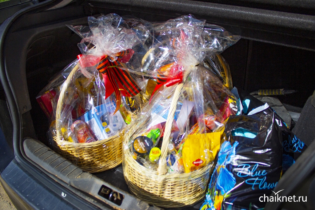 Подарки ветеранам пермские нефтяники усилили медицинскими приборами - новыми тонометрами