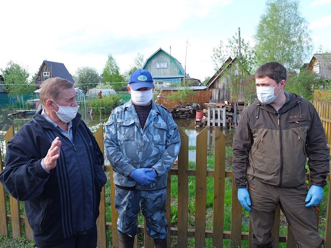 Глава региона Дмитрий Махонин в рамках рабочего выезда посетил деревню Гамы Пермского района. Фото: Инстаграм Дмитрия Махонина